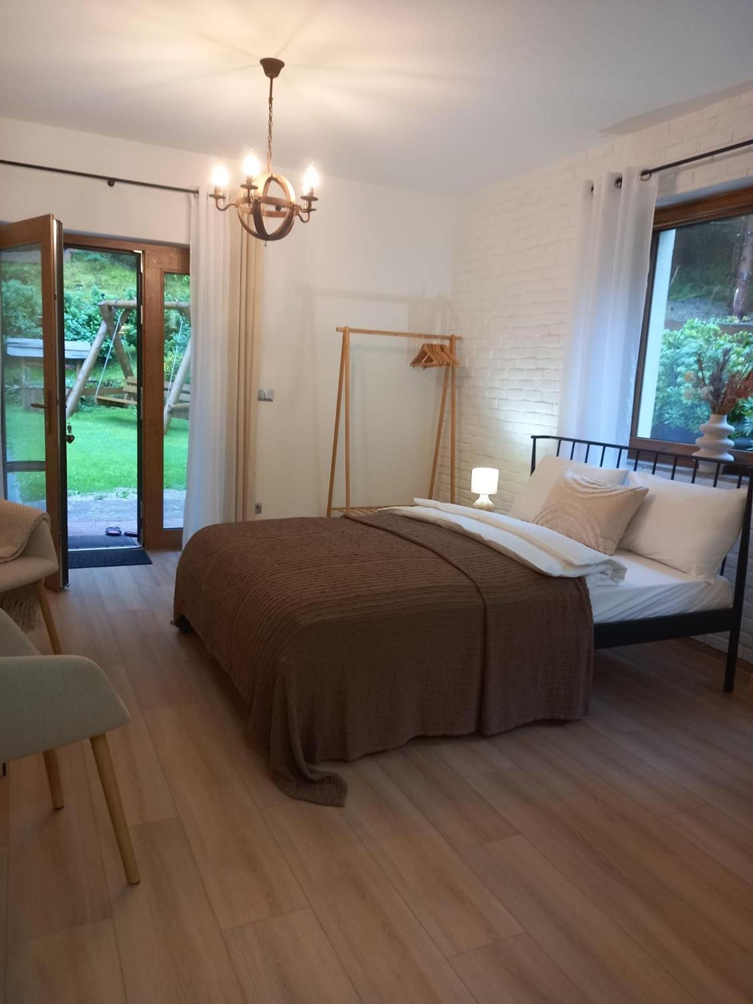 Willa Sowia Dolina - Apartamenty Z Aneksami I Wyjsciem Na Ogrod Karpacz Exteriér fotografie