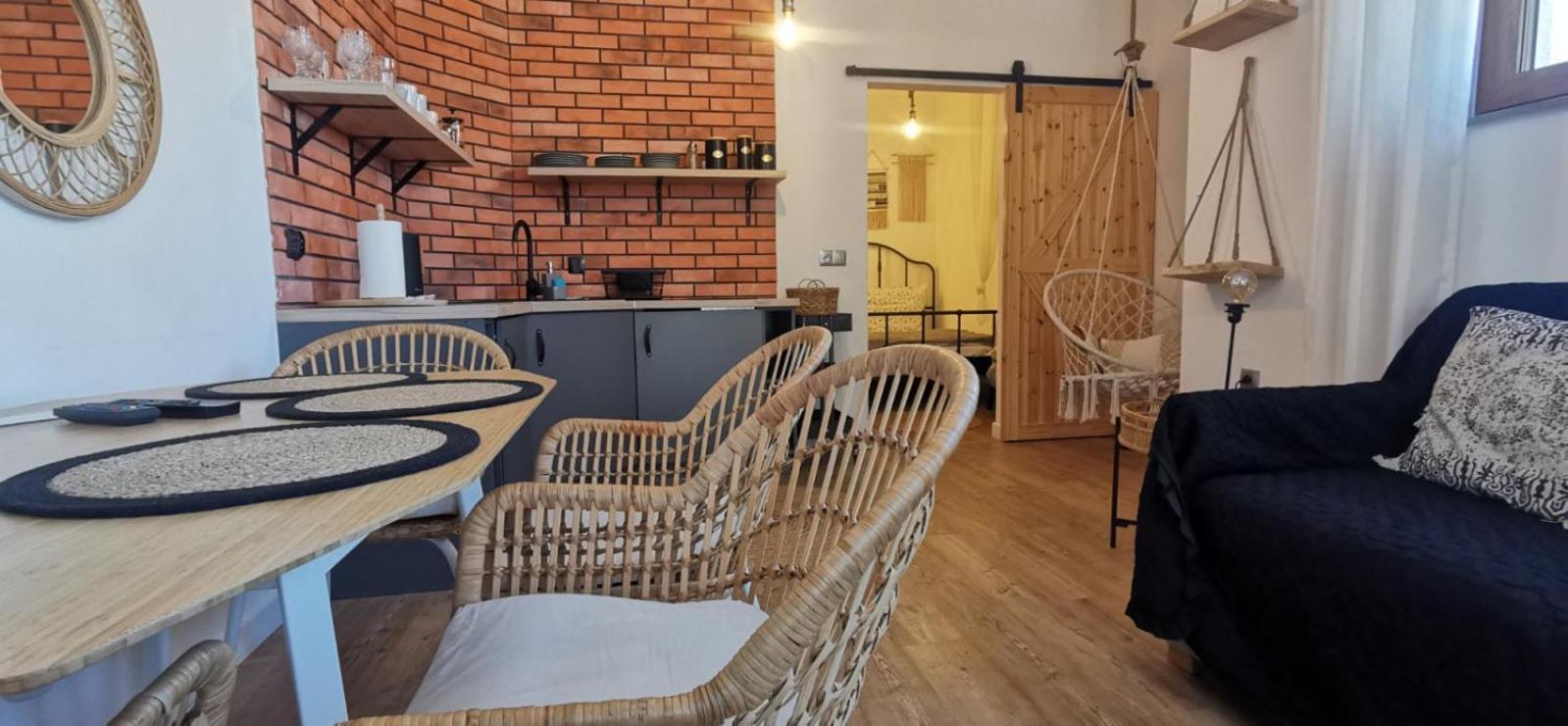 Willa Sowia Dolina - Apartamenty Z Aneksami I Wyjsciem Na Ogrod Karpacz Exteriér fotografie